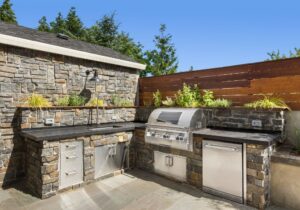 must have built in outdoor kitchen